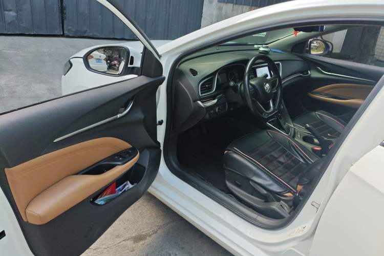 Used Buick Excelle GX 2018 18T Automatic Flagship Model Driver Seat