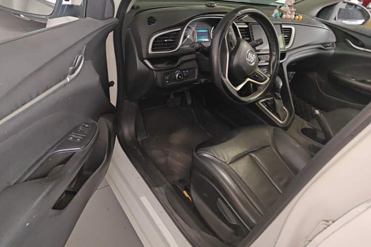 Used Buick Excelle GX 2018 18T Automatic Elite Model Driver Seat