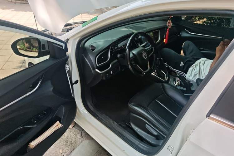 Used Buick Excelle GX 2018 18T Automatic Elite Model Driver Seat