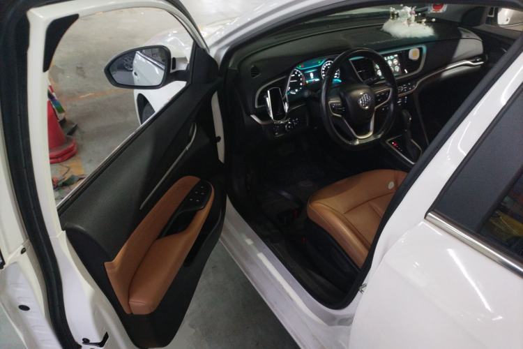 Used Buick Excelle GX 2018 18T Automatic Flagship Model Driver Seat