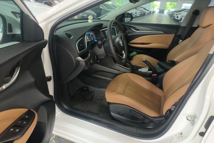 Used Buick Excelle GX 2018 18T Automatic Flagship Model Driver Seat
