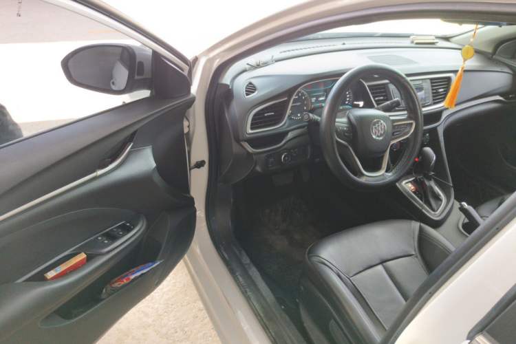 Used Buick Excelle GX 2018 18T Automatic Elite Model Driver Seat
