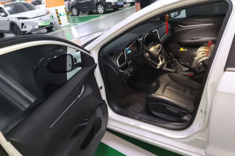 Used Buick Excelle GX 2018 18T Automatic Elite Model Driver Seat