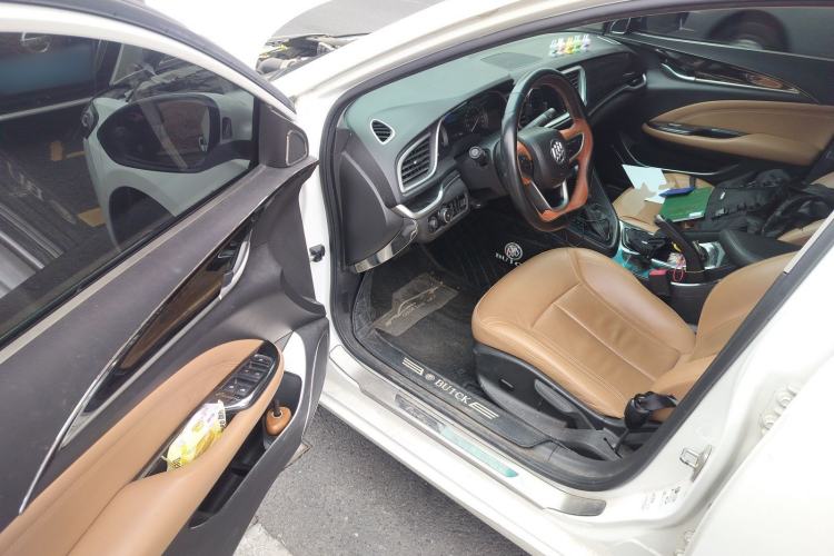 Used Buick Excelle GX 2018 18T Automatic Flagship Model Driver Seat