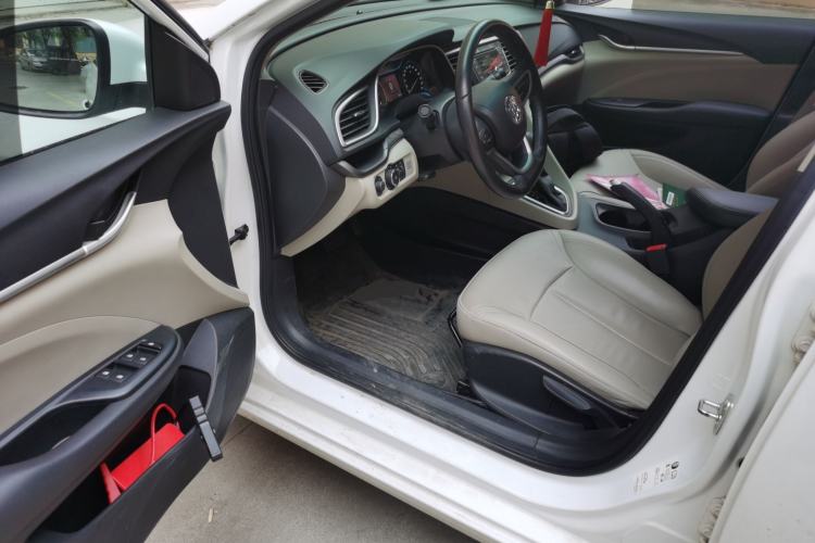 Used Buick Excelle GX 2018 15T Dual-Clutch Elite Model Driver Seat