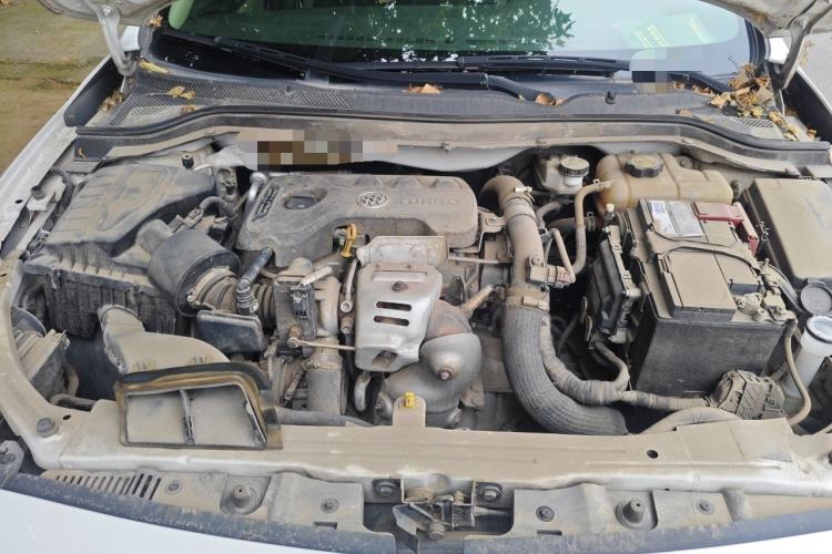 Used Buick Excelle GX 2018 15T Dual-Clutch Elite Model Engine Bay