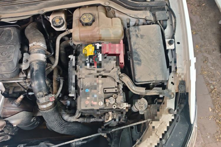 Used Buick Excelle GX 2018 18T Automatic Flagship Model Engine Bay Left