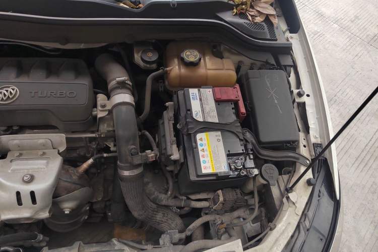 Used Buick Excelle GX 2018 18T Automatic Flagship Model Engine Bay Left