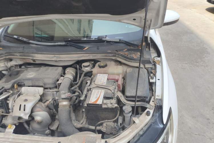 Used Buick Excelle GX 2018 18T Automatic Elite Model Engine Bay Left