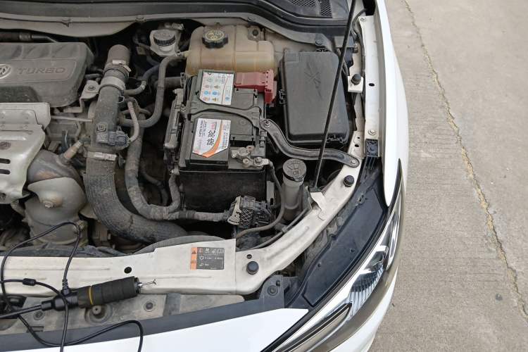 Used Buick Excelle GX 2018 15T Manual Elite Model Engine Bay Left