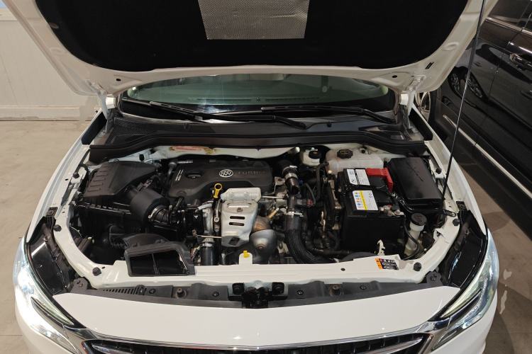 Used Buick Excelle GX 2018 15T Dual-Clutch Elite Model Engine Bay