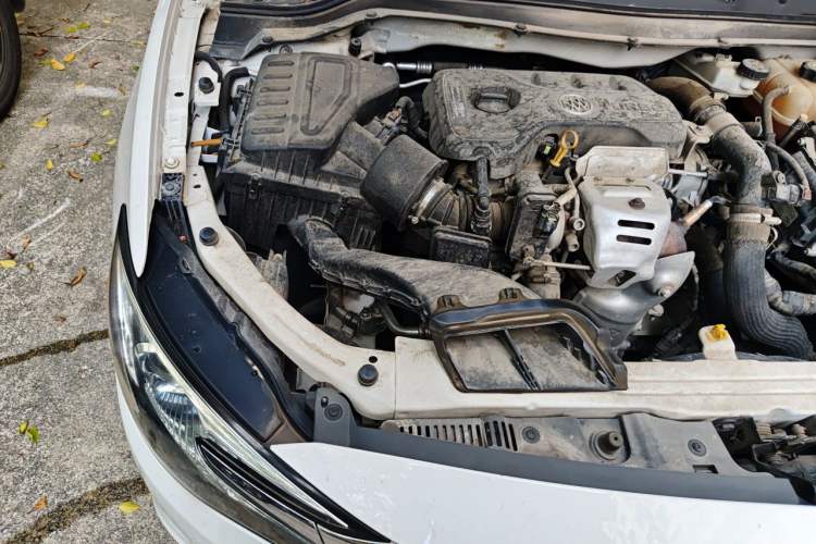 Used Buick Excelle GX 2018 15T Dual-Clutch Elite Model Engine Bay Right
