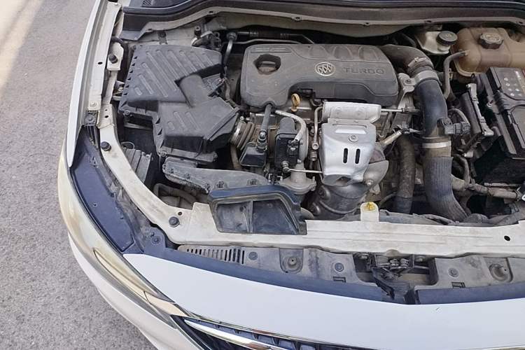 Used Buick Excelle GX 2018 18T Automatic Flagship Model Engine Bay Right