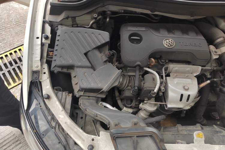 Used Buick Excelle GX 2018 18T Automatic Flagship Model Engine Bay Right