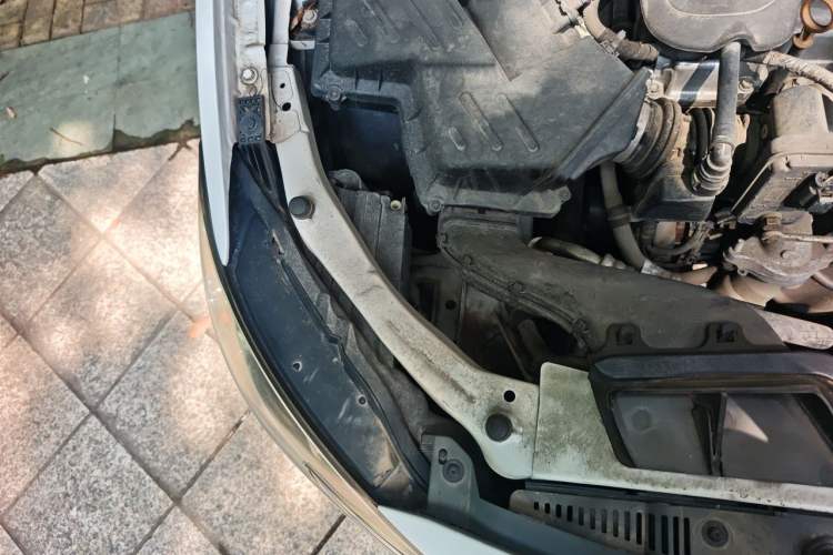 Used Buick Excelle GX 2018 18T Automatic Elite Model Engine Bay Right