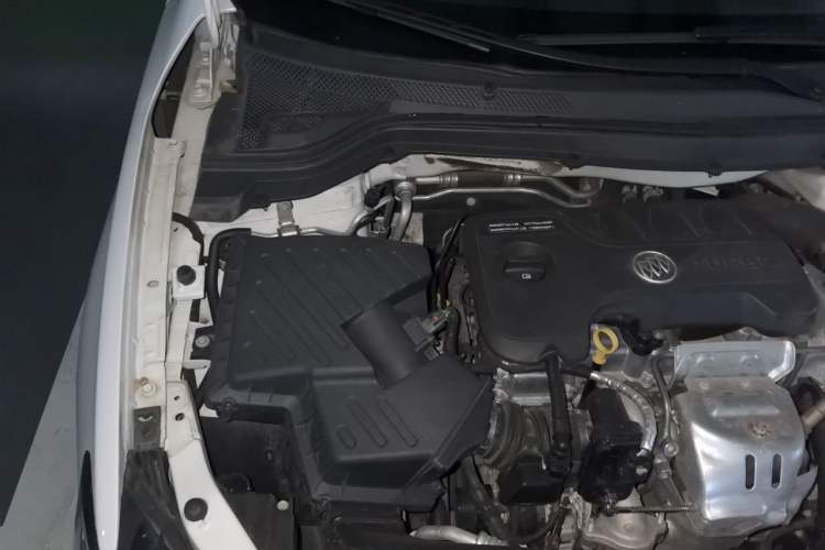 Used Buick Excelle GX 2018 18T Automatic Flagship Model Engine Bay Right