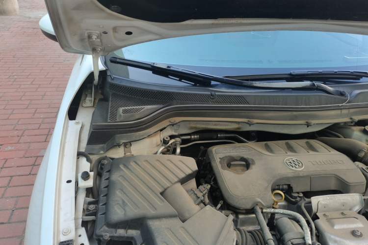 Used Buick Excelle GX 2018 18T Automatic Flagship Model Engine Bay Right