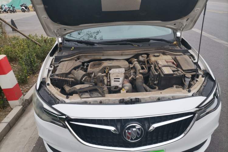 Used Buick Excelle GX 2018 15T Dual-Clutch Elite Model Engine Bay Right