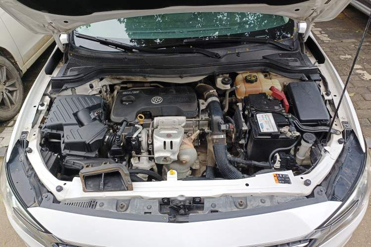 Used Buick Excelle GX 2018 18T Automatic Flagship Model Engine Bay