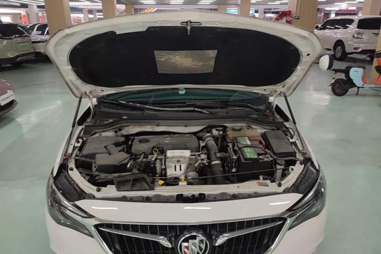 Used Buick Excelle GX 2018 18T Automatic Flagship Model Engine Bay