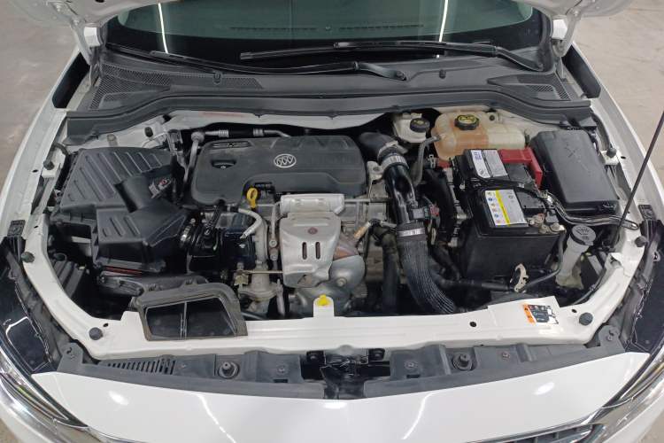 Used Buick Excelle GX 2018 18T Automatic Flagship Model Engine Bay