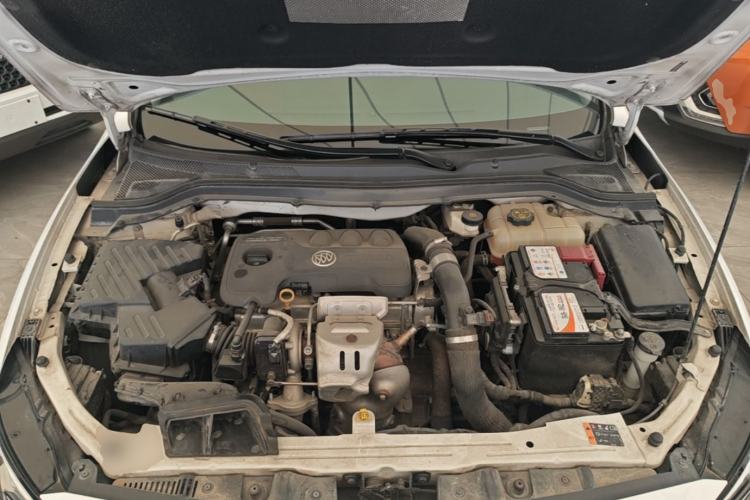 Used Buick Excelle GX 2018 18T Automatic Flagship Model Engine Bay