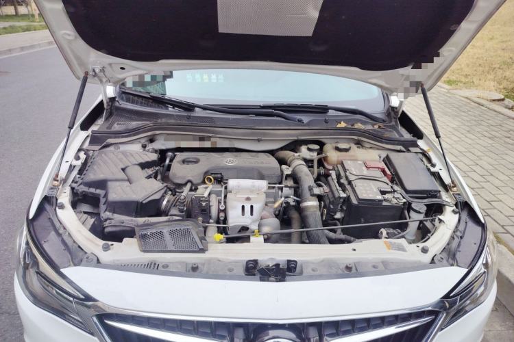 Used Buick Excelle GX 2018 18T Automatic Flagship Model Engine Bay