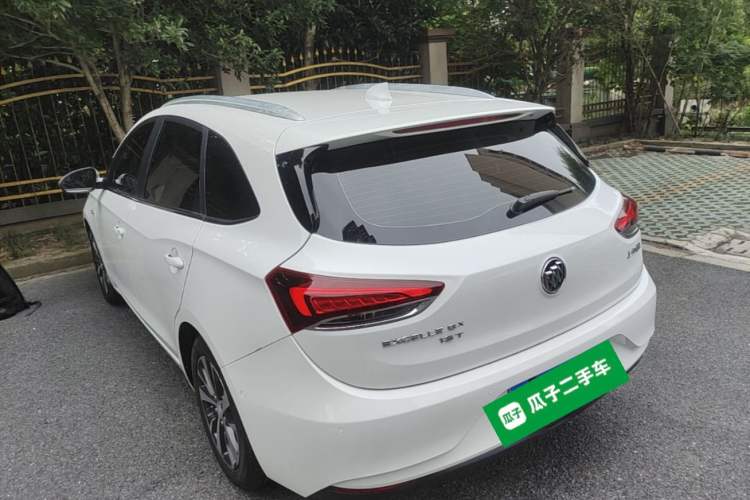 Used Buick Excelle GX 2018 18T Automatic Elite Model Exterior 2