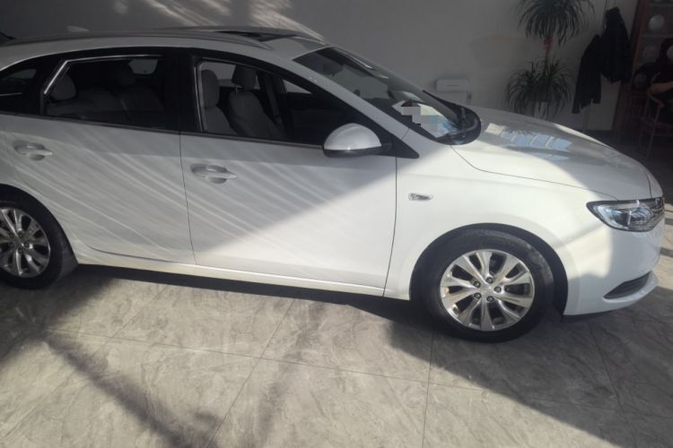 Used Buick Excelle GX 2018 15T Dual-Clutch Elite Model Exterior 2