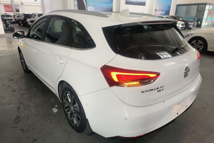 Used Buick Excelle GX 2018 18T Automatic Elite Model Exterior 2
