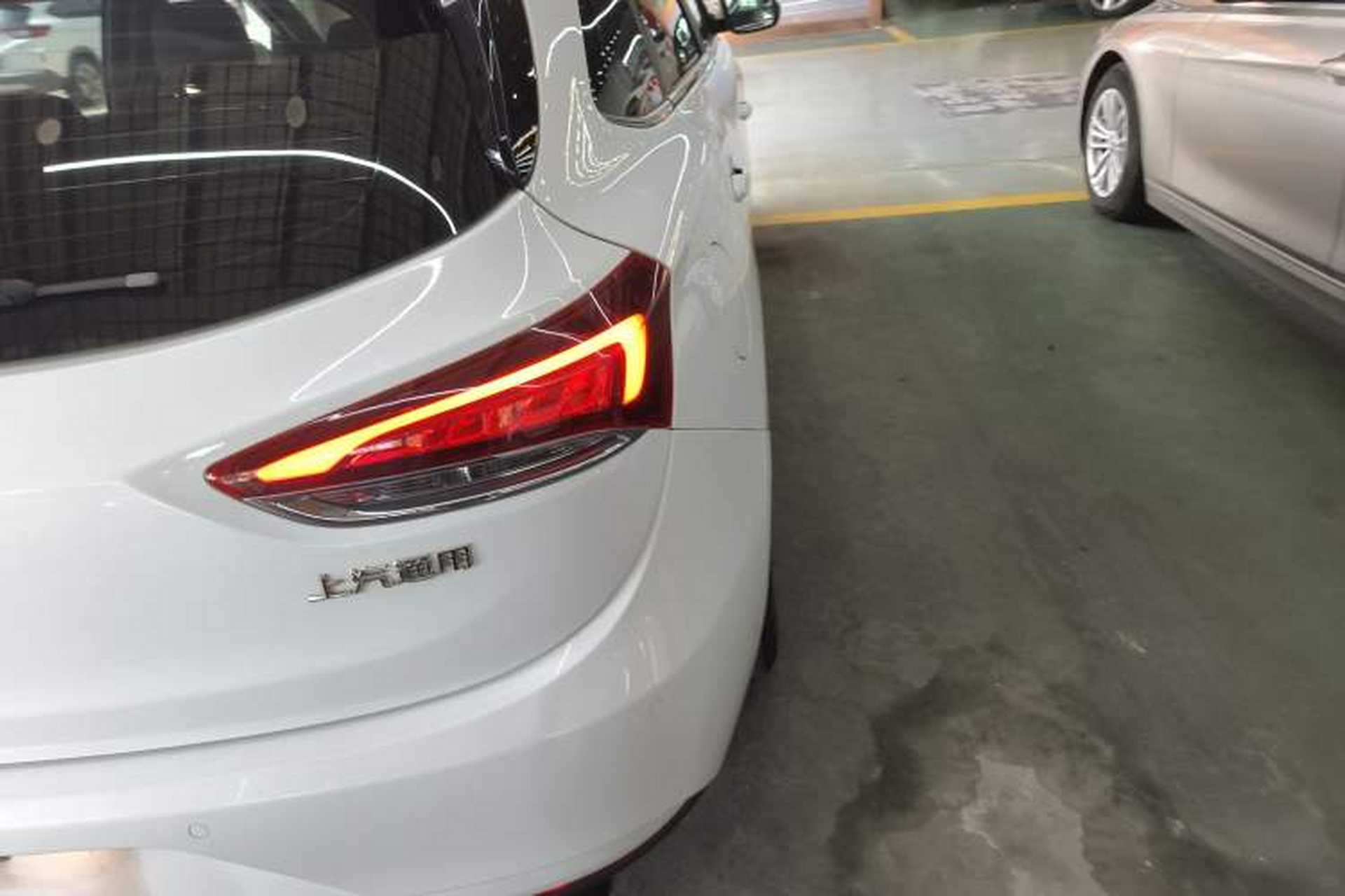 Used Buick Excelle GX 2018 15T Dual-Clutch Elite Model Exterior 3