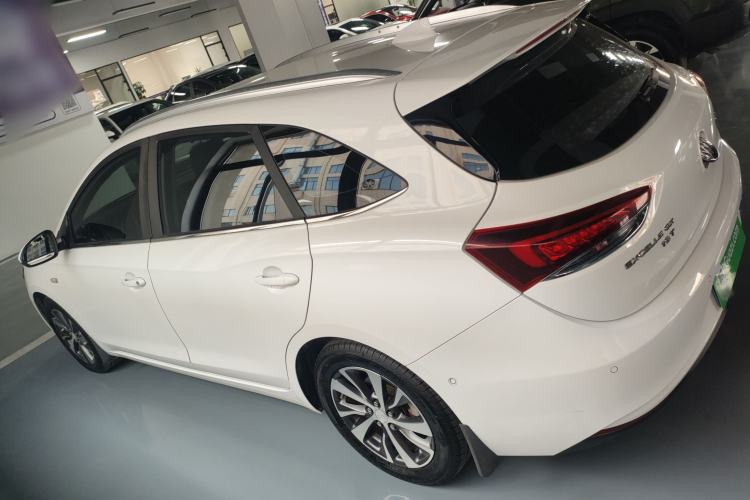 Used Buick Excelle GX 2018 18T Automatic Elite Model Exterior 3
