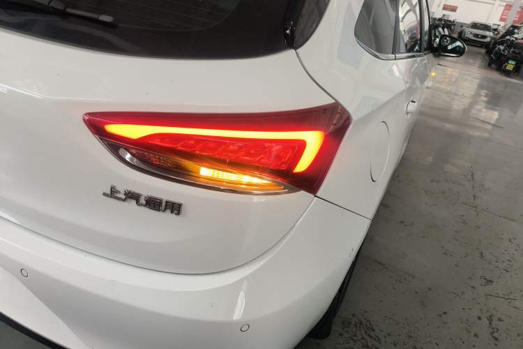 Used Buick Excelle GX 2018 18T Automatic Elite Model Exterior 3