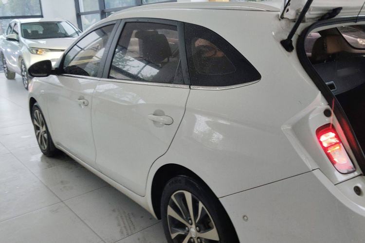 Used Buick Excelle GX 2018 18T Automatic Flagship Model Exterior 3