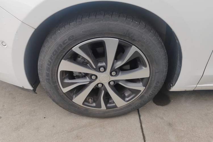 Used Buick Excelle GX 2018 18T Automatic Elite Model Exterior 4