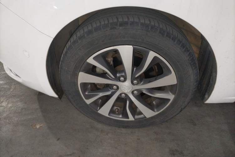 Used Buick Excelle GX 2018 18T Automatic Flagship Model Exterior 4