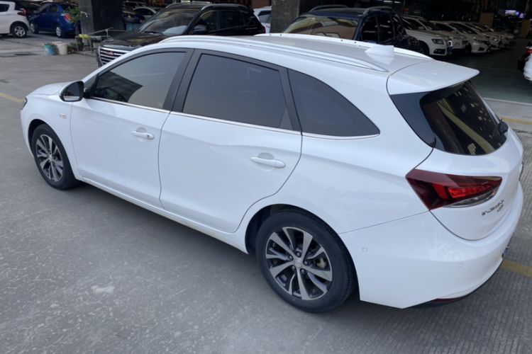 Used Buick Excelle GX 2018 18T Automatic Elite Model Exterior 4