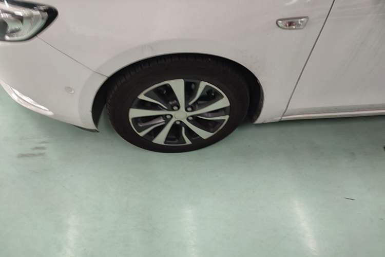 Used Buick Excelle GX 2018 18T Automatic Flagship Model Exterior 4