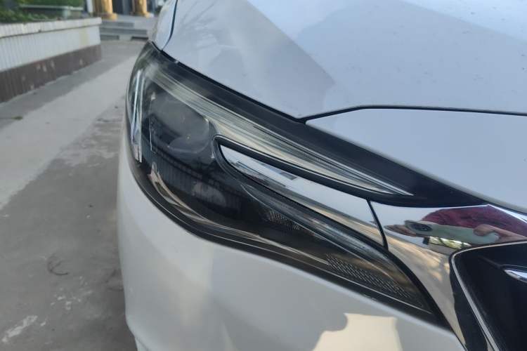 Used Buick Excelle GX 2018 18T Automatic Flagship Model Exterior 6