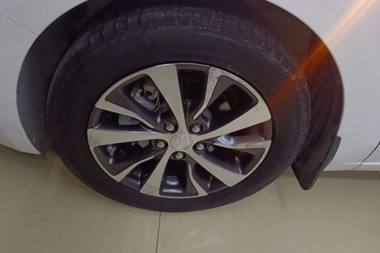Used Buick Excelle GX 2018 18T Automatic Flagship Model Exterior 7