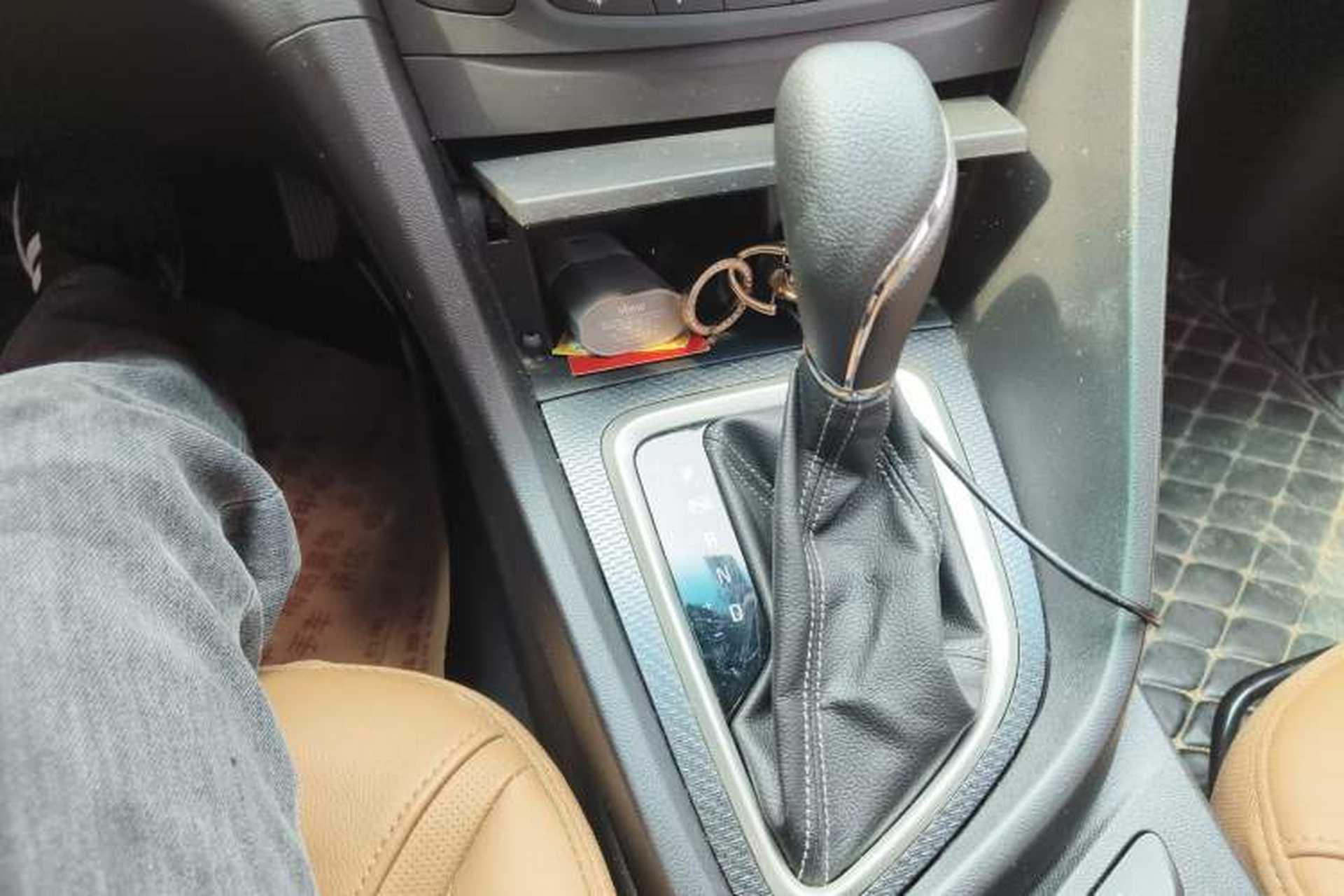 Used Buick Excelle GX 2018 18T Automatic Flagship Model Gear Lever