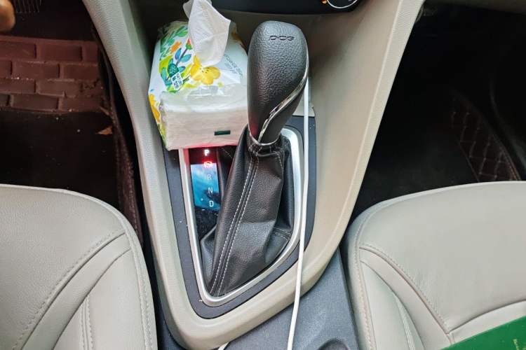 Used Buick Excelle GX 2018 15T Dual-Clutch Elite Model Gear Lever