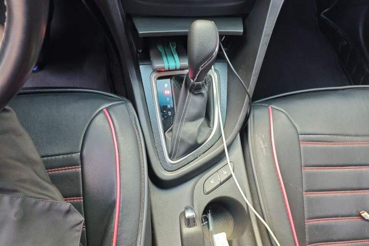 Used Buick Excelle GX 2018 18T Automatic Flagship Model Gear Lever