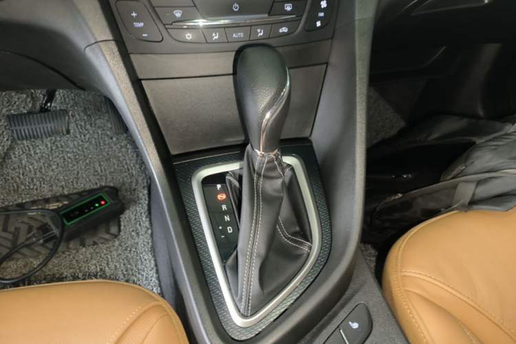 Used Buick Excelle GX 2018 18T Automatic Flagship Model Gear Lever