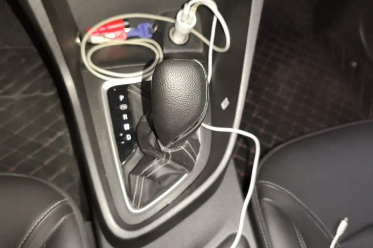 Used Buick Excelle GX 2018 18T Automatic Elite Model Gear Lever