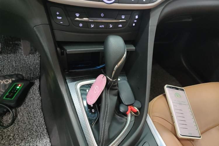 Used Buick Excelle GX 2018 18T Automatic Flagship Model Gear Lever