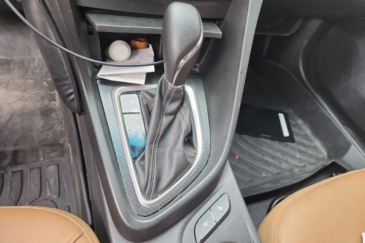 Used Buick Excelle GX 2018 18T Automatic Flagship Model Gear Lever
