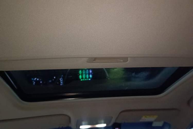 Used Buick Excelle GX 2018 18T Automatic Flagship Model Headliner