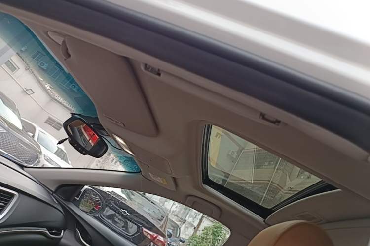 Used Buick Excelle GX 2018 18T Automatic Flagship Model Headliner