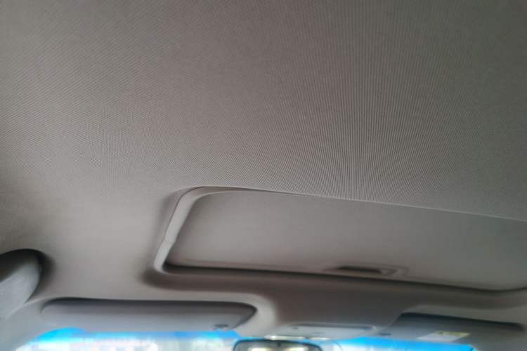 Used Buick Excelle GX 2018 18T Automatic Flagship Model Headliner